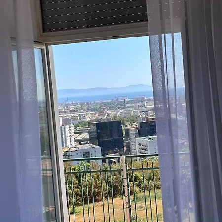 Guest house Airport Seaview *