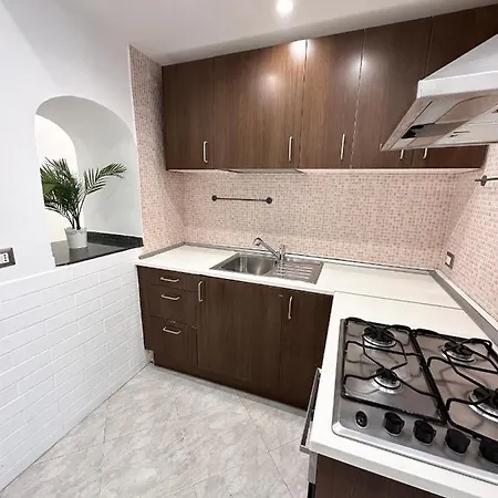 Airport Seaview Νάπολη